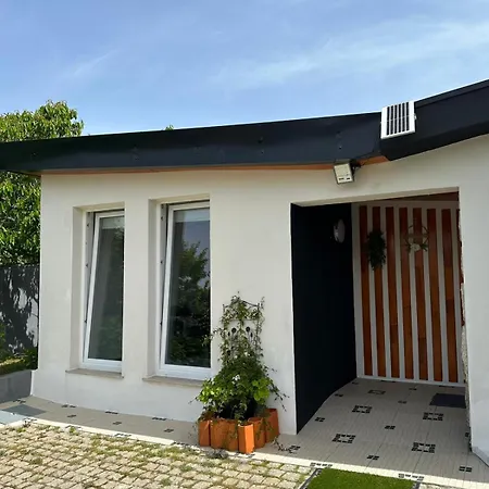 Casa De Ferias Tranquilo Hébergement de vacances Bitaraes