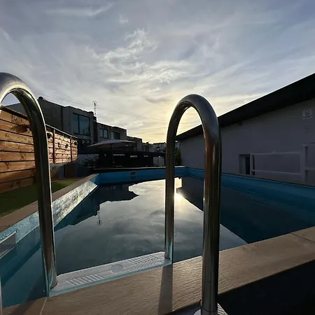 Casa De Ferias Tranquilo Ferienhaus Bitaraes